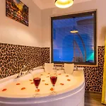 וילה Uzumlu Village 1 Bedroom קלקן