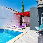 וילה Uzumlu Village 1 Bedroom קלקן